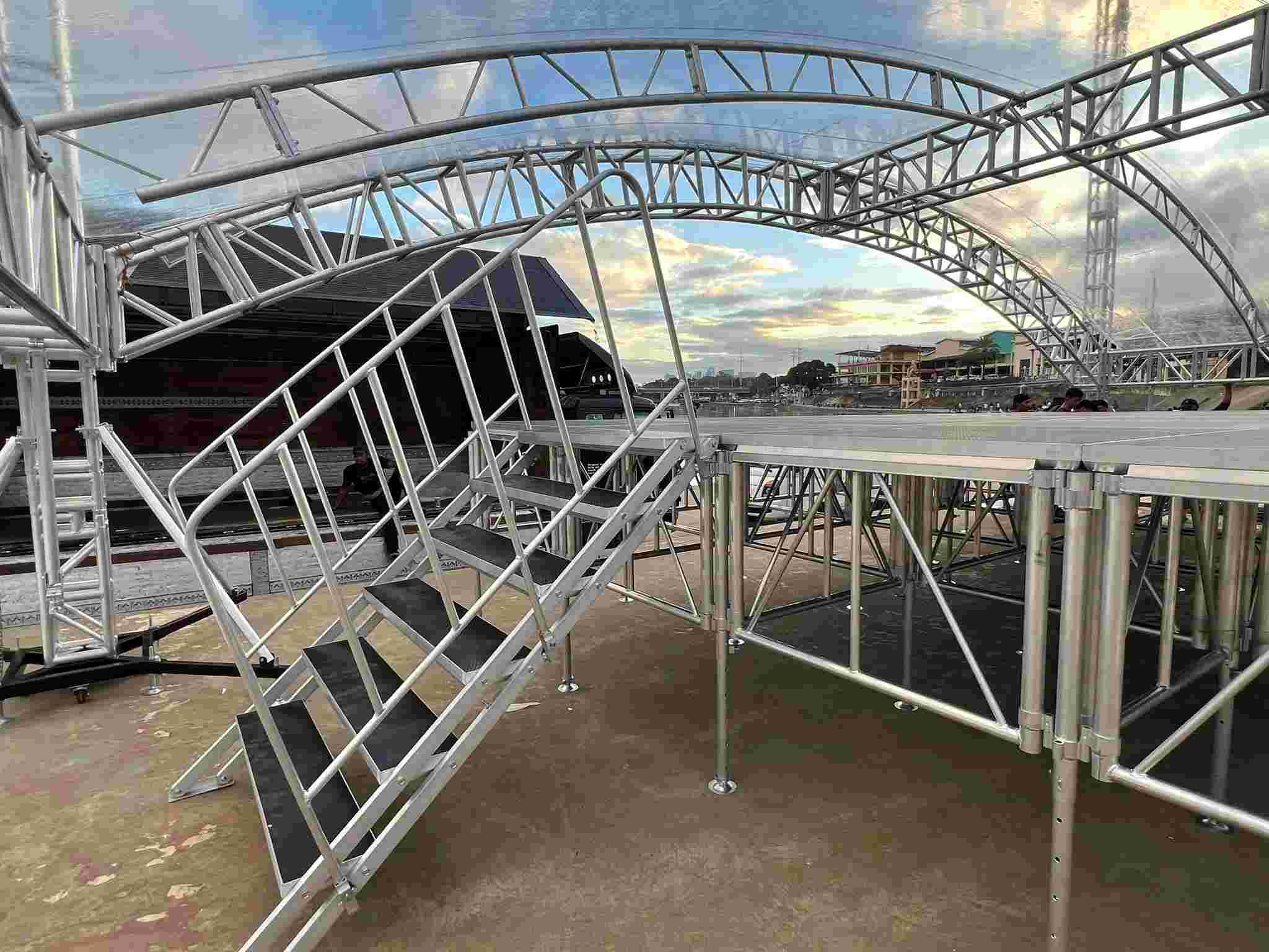 Aluminum truss frame